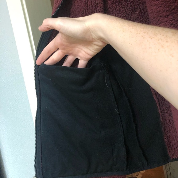 Columbia Women’s Zip Up Size Medium - Picture 3 of 8